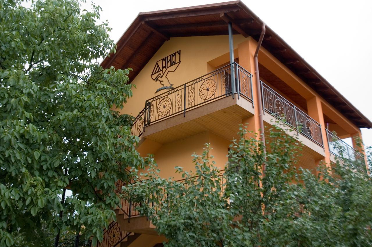 Turul Hotel Berehove  Exterior photo